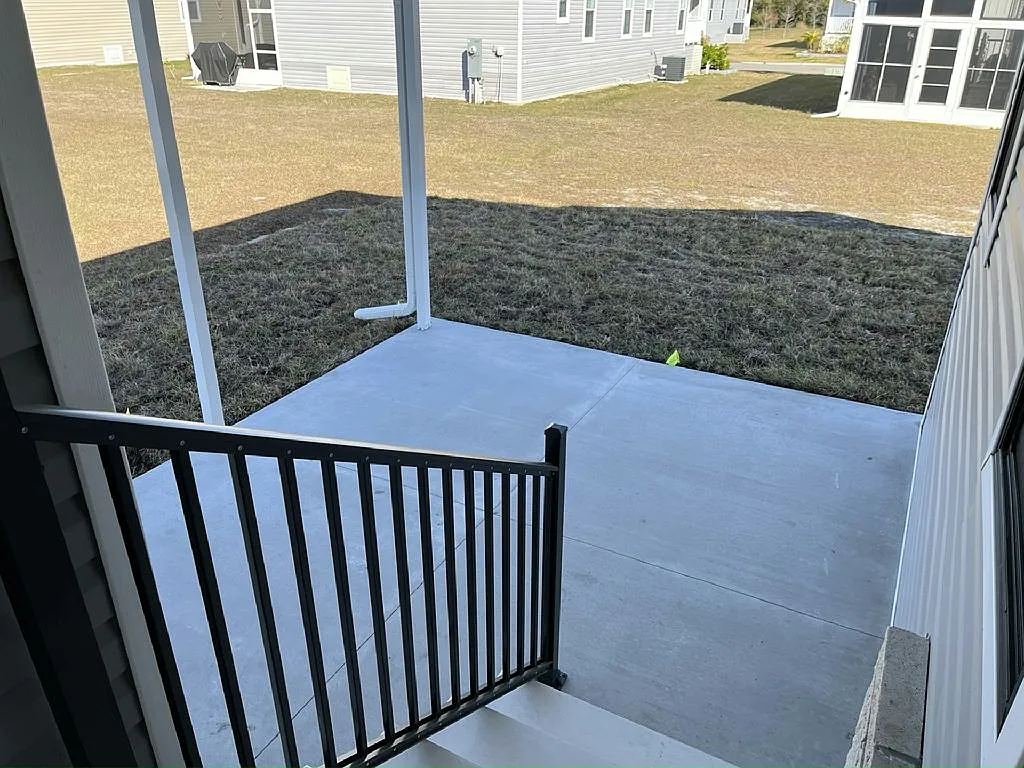 3 bed, 2.0 bath, 1460 sqft, $1,715 — Photo 4
