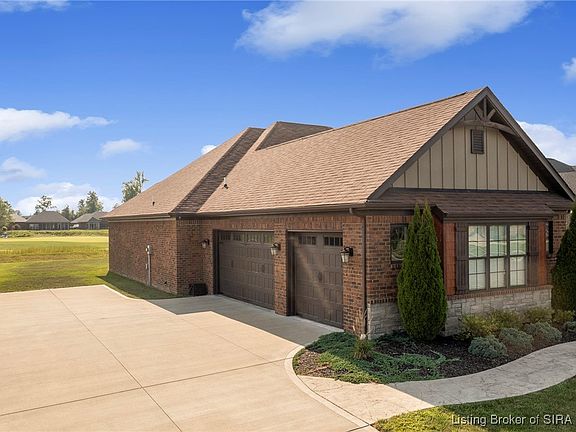 2nd image of 1716 Augusta Parkway
