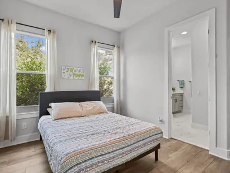 1032 Clear Water Cyn — Photo 30