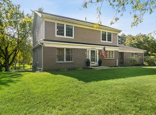 25235 W Hermosa Ave, Wauconda, IL 60084