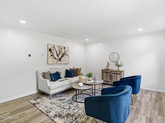 5th image of 565 Buttonwood Drive