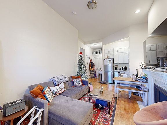 5th image of 152 W 76th St #Penthouse A