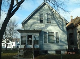 3265 N 12th St, Milwaukee, WI 53206