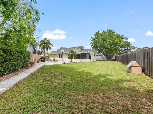 8201 SW 41st Court, Davie, FL 33328