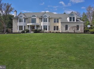 400 Mallard Cir, Blue Bell, PA 19422