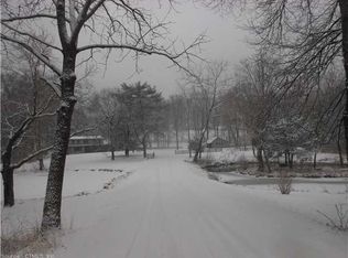 67 Duncaster Rd, Bloomfield, CT 06002