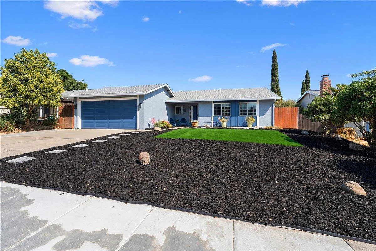 6007 Birchglade Way photo 1