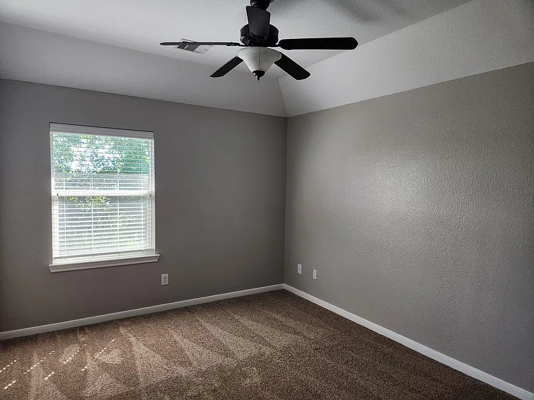 20676 Oakhurst Meadows Dr — Photo 33