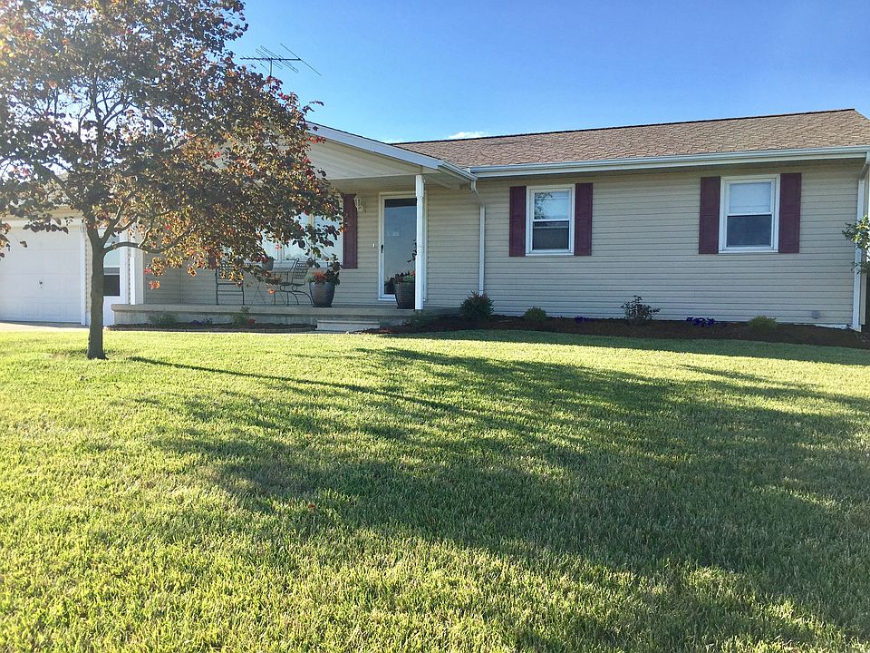 1st image of 1405 Lake Park Dr
