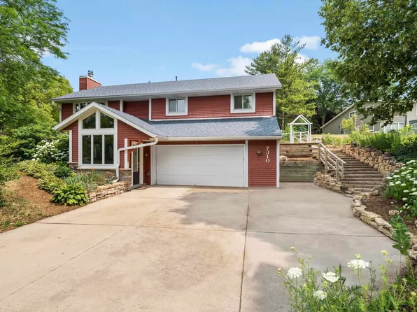 7310 Friendship Ln, Middleton, WI 53562