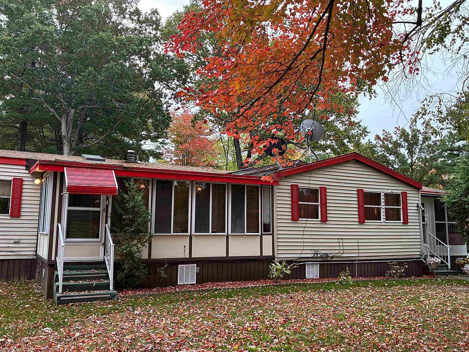 1st image of 11 N Dewberry Lane