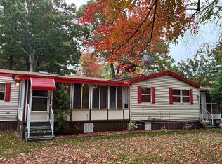 11 N Dewberry Ln, Rochester, NH 03867