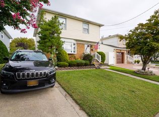 203 Lamoka Ave, Staten Island, NY 10308