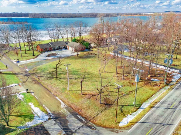 0 Southpointe Rd, Grosse Ile, MI 48138