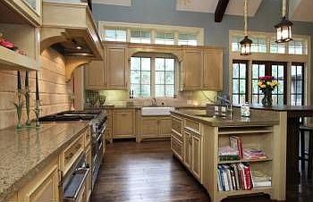 3rd image of 71 Patti Lynn Ln