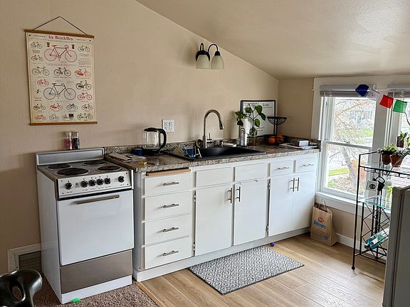 5th image of 323 E Rich Ave #2