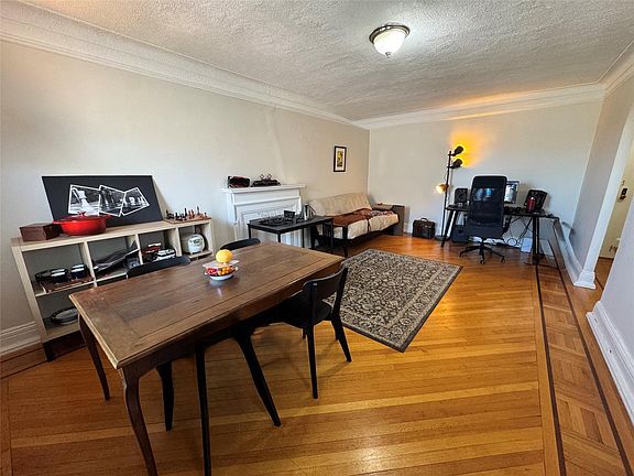 3rd image of 1 Broad Pkwy APT 7S
