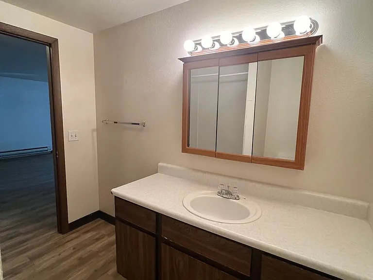 301 Kiwanis Park Ln — Photo 23