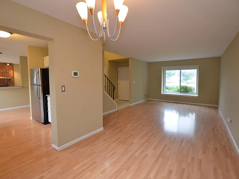 387 Amy Ct — Photo 16