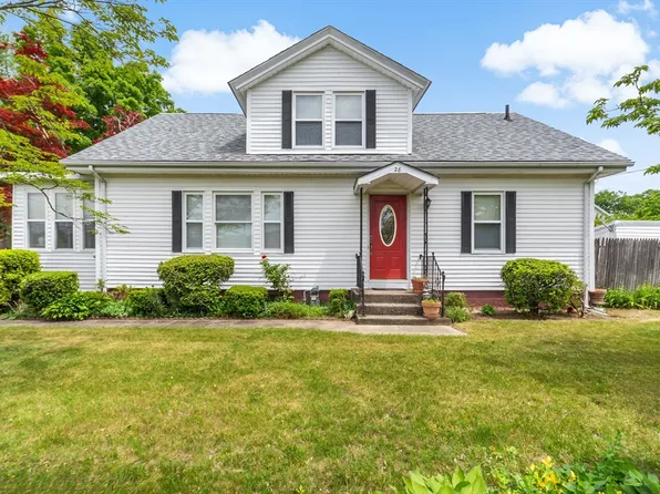 28 Central Ave, Seekonk, MA 02771