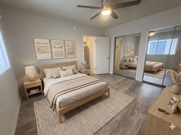 4714 Slauson Ave — Photo 11