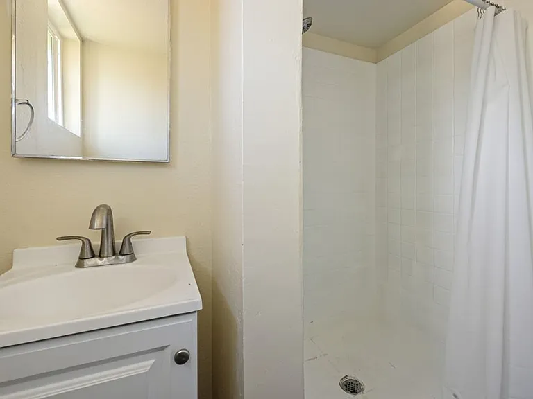314 E 31st St, National City, CA 91950 — Photo 9
