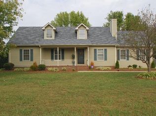 1913 Cross Creek Dr, Murfreesboro, TN 37127