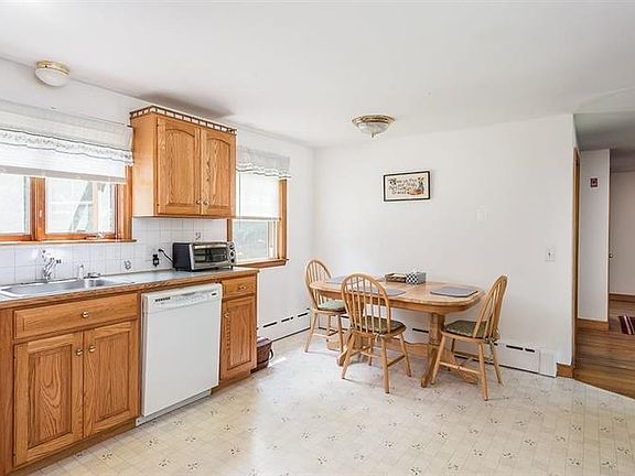 4th image of 12 Elizabeth St