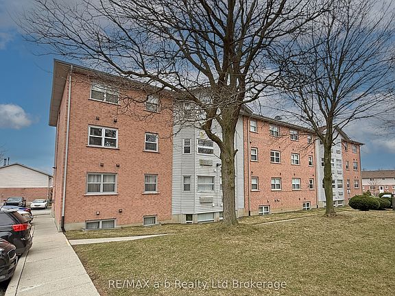 4th image of 64 Hiawatha Rd #36
