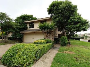 2950 Country Place Cir, Carrollton, TX 75006