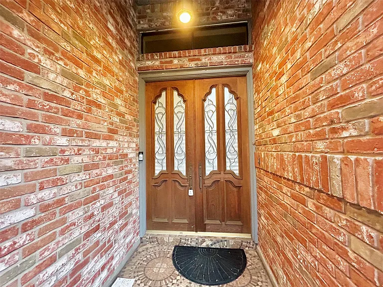 16306 Knightrider Dr — Photo 4
