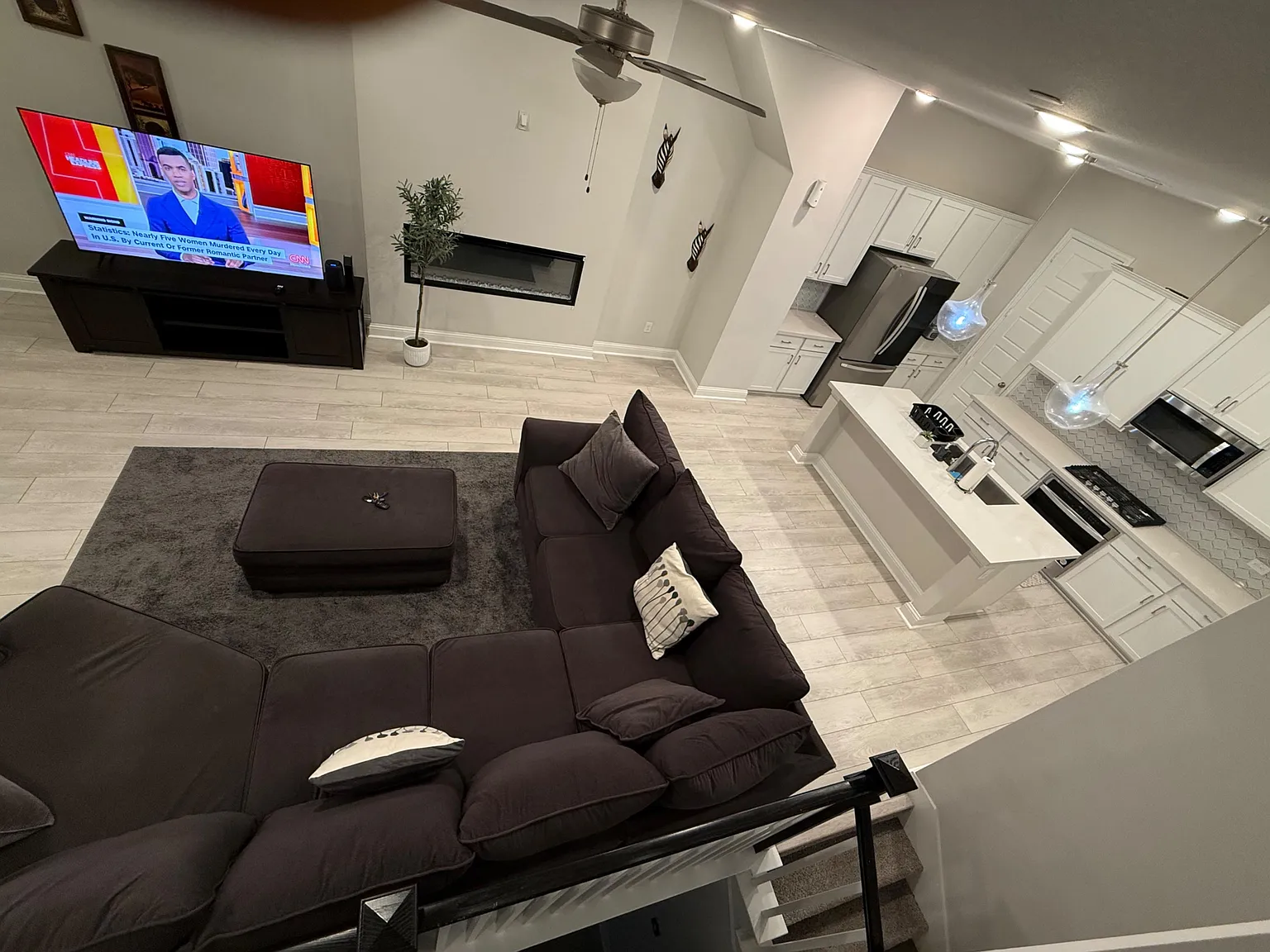 4 bed, 4.5 bath, 2509 sqft, $1,707 — Photo 3