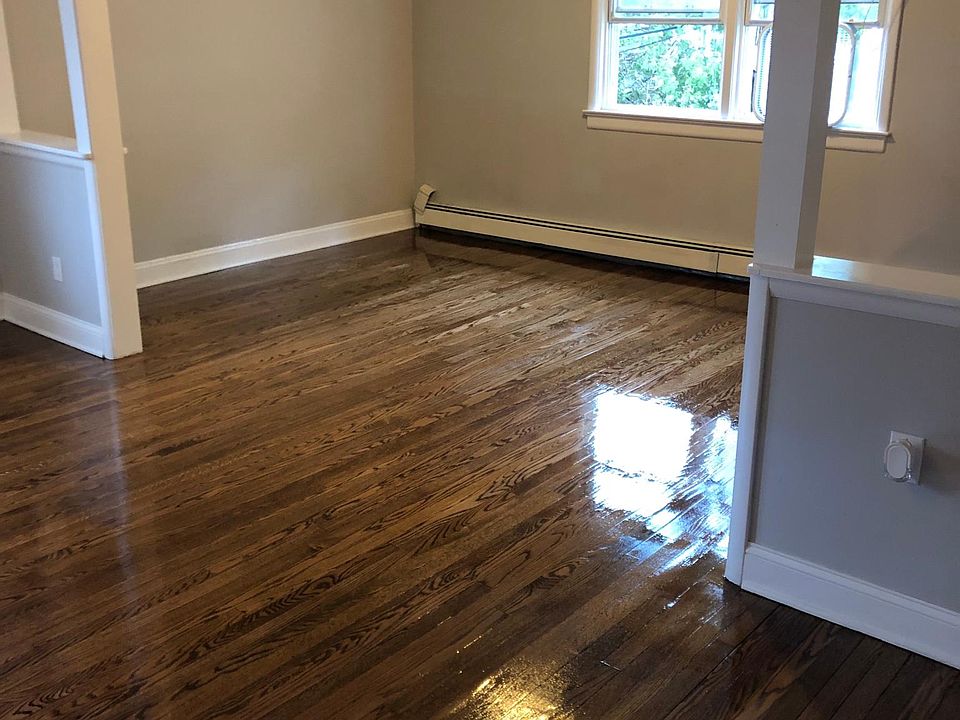 Living Room 16'x12' & Dinning Room 16'x10'