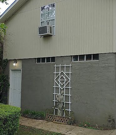 5th image of 1412 Oakwood Ave NE