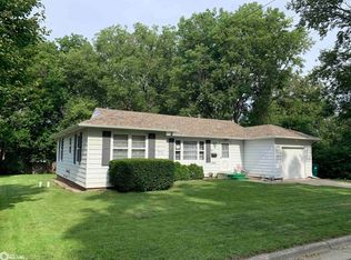 204 S Bureau St, Creston, IA 50801
