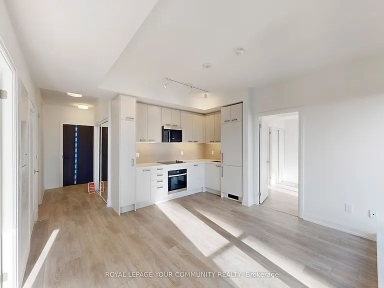 20 Soudan Ave #2504 — Photo 7