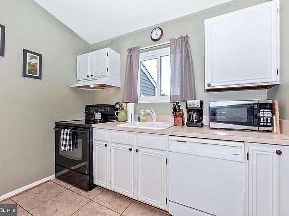 4th image of 10287 White Pelican Way #101-E