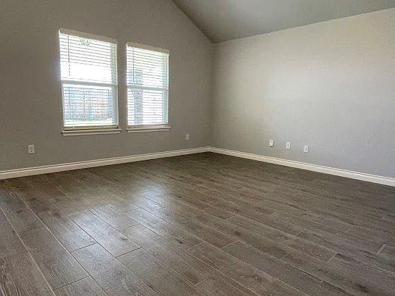 3rd image of 3309 Mount Nebo Dr