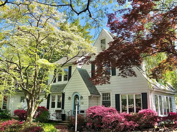 825 Drexel Ave, Drexel Hill, PA 19026