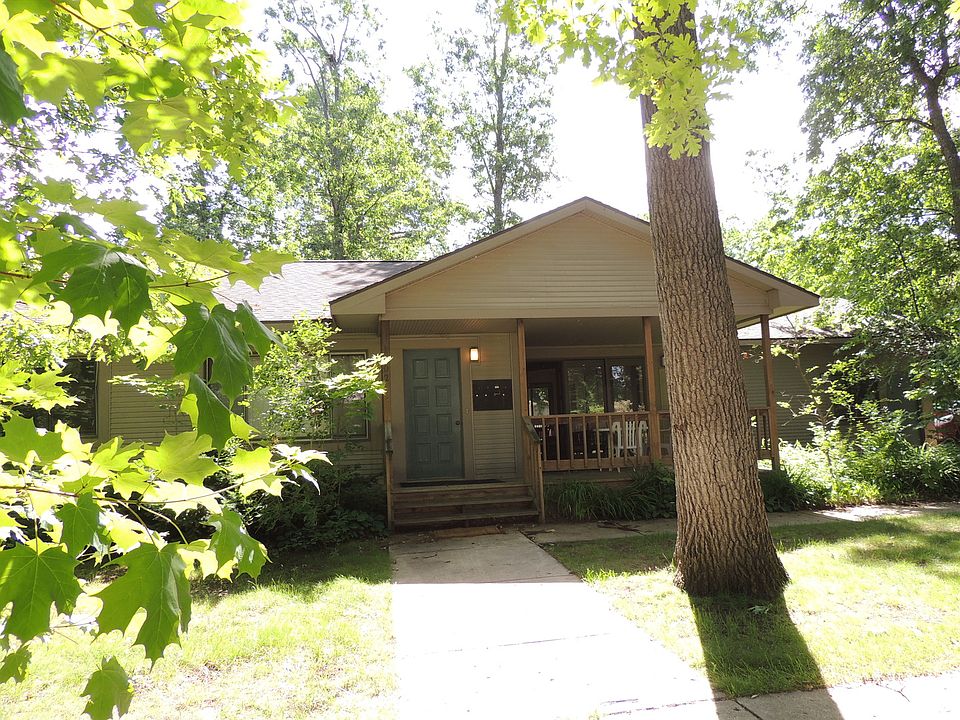 1002 ster St, Traverse City, MI 49686 Zillow