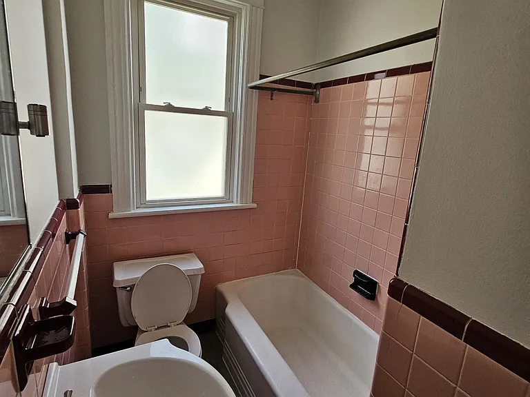 15 Lagrange Ave — Photo 6