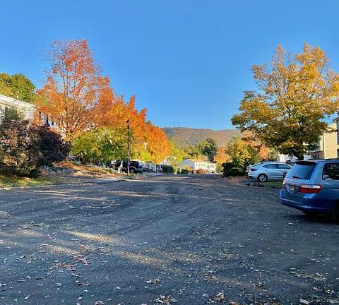 2nd image of 529 Harbor View Ct
