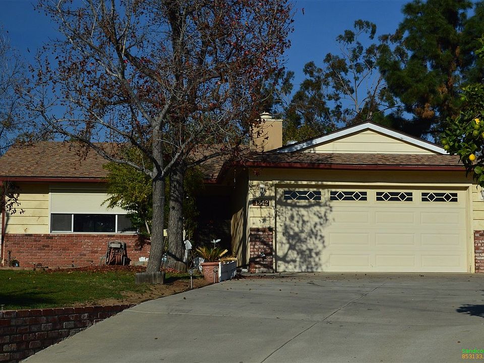 1st image of 1342 Manor Dr