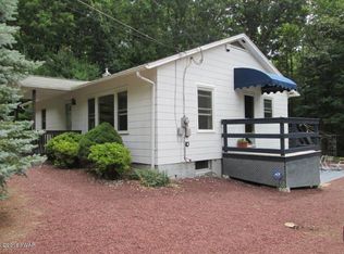 113 Wilsonville Rd, Hawley, PA 18428