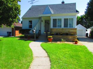 1011 N McLellan St, Bay City, MI 48708