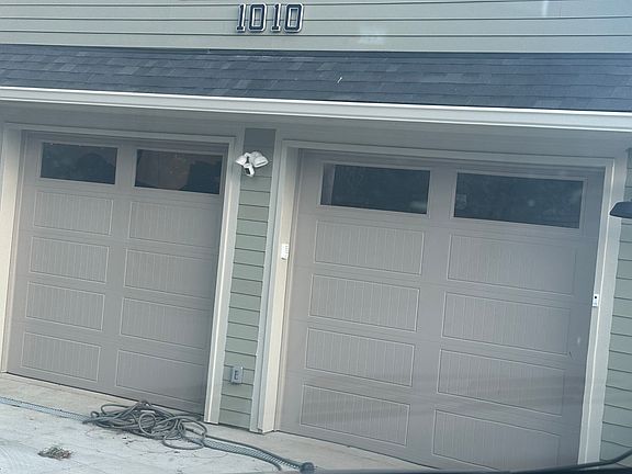 2nd image of 1010 Bate Ave