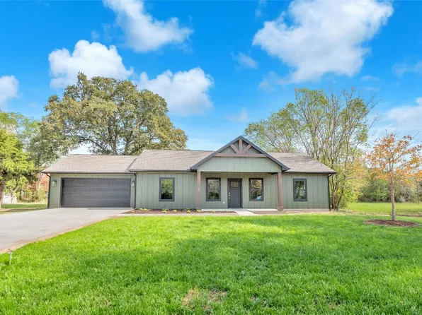 114 Garrett Ln, Gun Barrel City, TX 75156