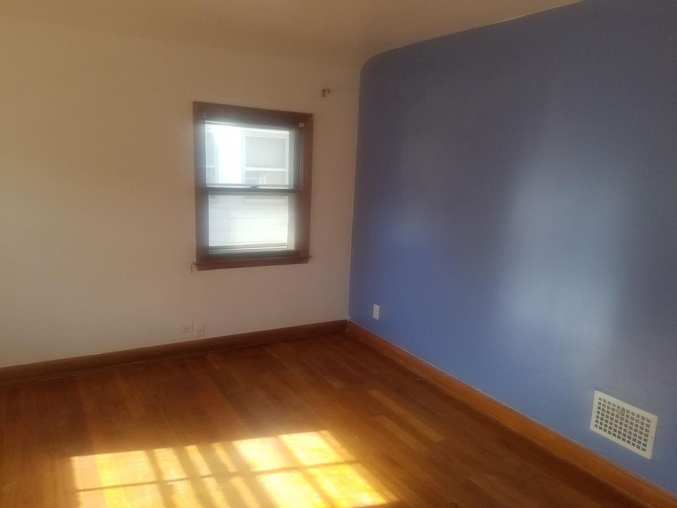 2nd image of 4114 N Toronto St