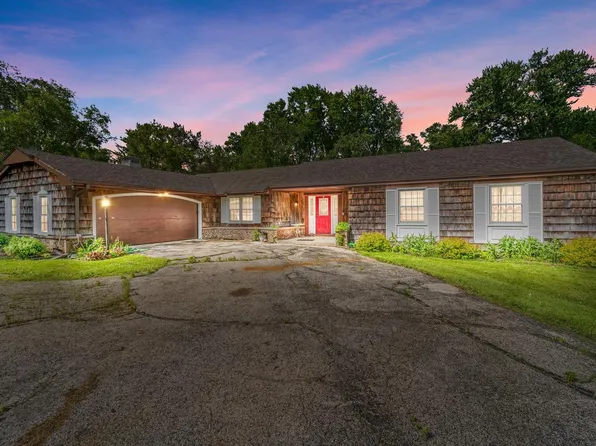 11305 North Meadowbrook DRIVE, Mequon, WI 53097