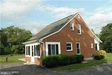 4th image of 1857 Williamsport Pike